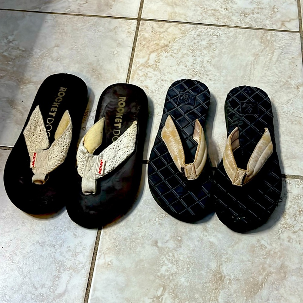 Rocket dog flip flops and reef flip flops
